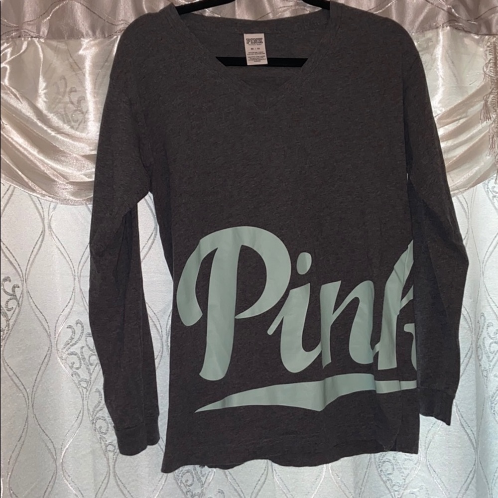 🌸EUC PINK long sleeve v-neck